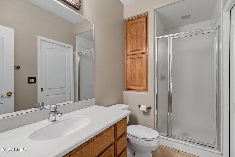 3819 E Ivyglen St-48