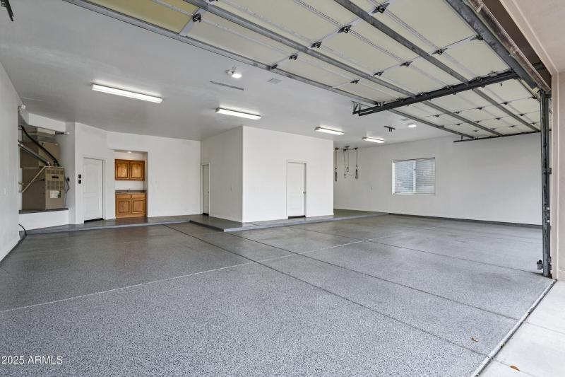 3819 E Ivyglen St-54