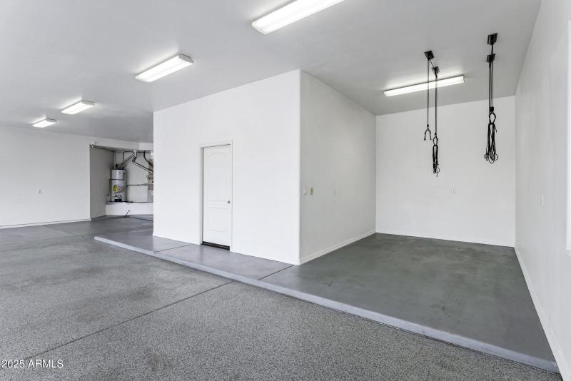 3819 E Ivyglen St-56