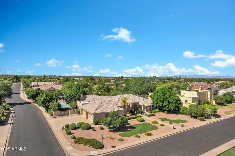 3819 E Ivyglen St-87