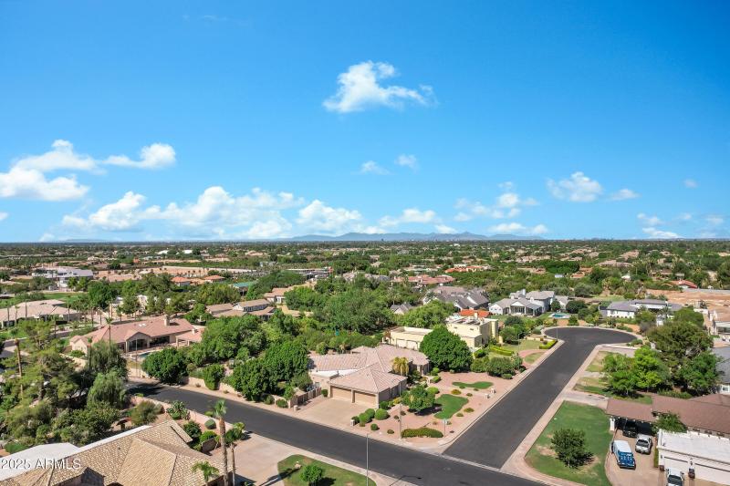 3819 E Ivyglen St-90