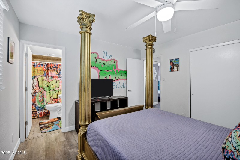 2012 N Van Ness Ave-24