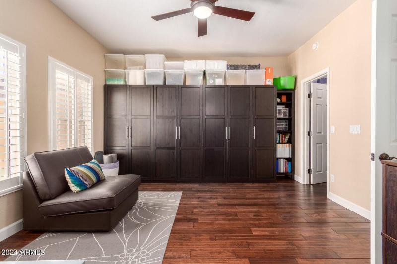 19-Second master suite