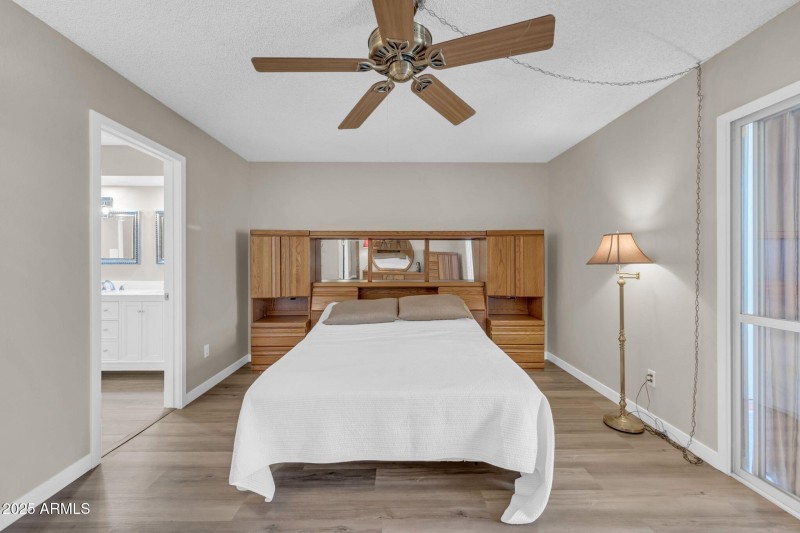 6278 E Catalina Dr-39
