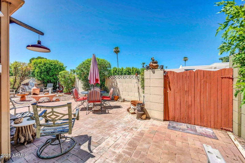 6278 E Catalina Dr-45