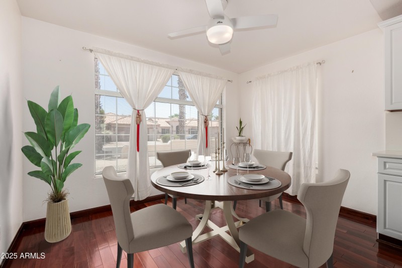 Kitchen Eating Area