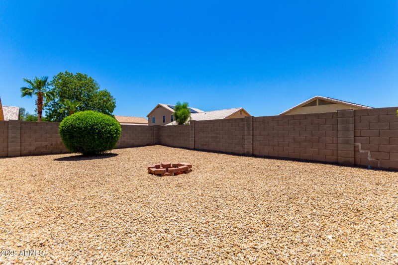 Port Royale Back Yard
