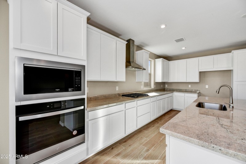 11-Kitchen