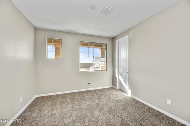 02-Bedroom