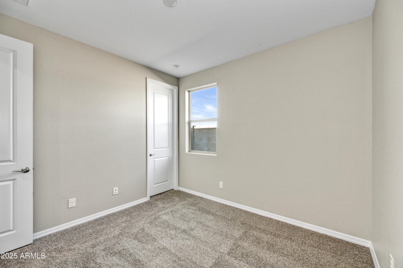 03-Bedroom