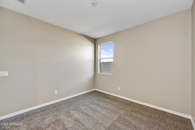05-Bedroom