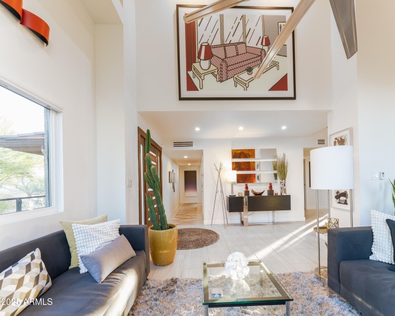 LivingRoom04
