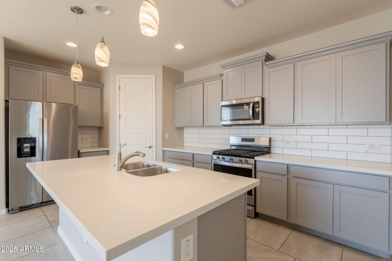 18725 W COLTER ST, Litchfield Park