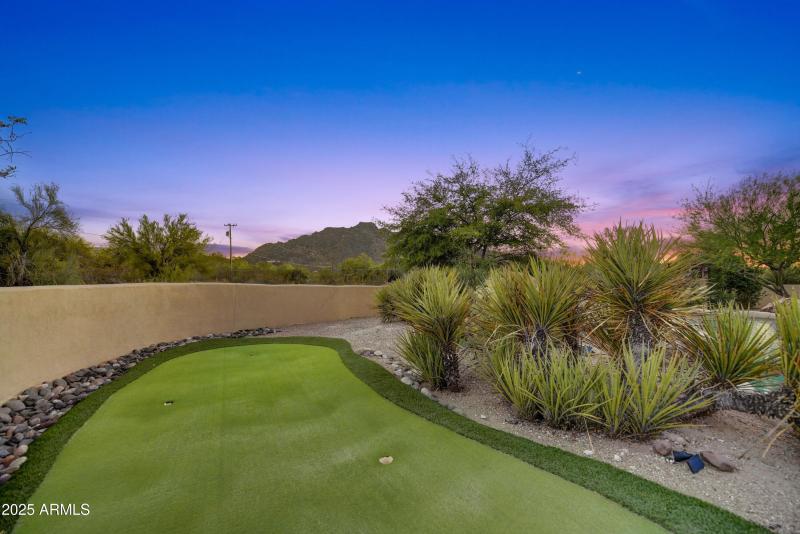 Have fun on the Putting Green