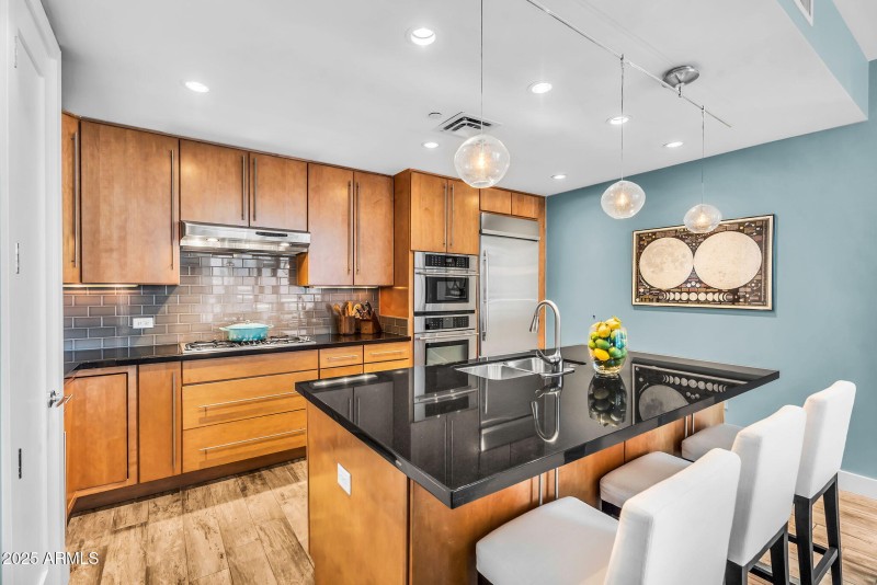 5 burner gas cooktop!