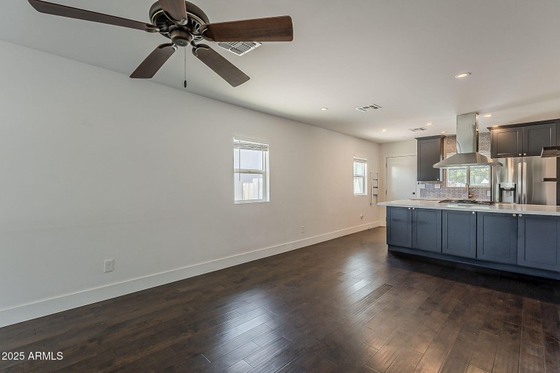 6-web-or-mls-North 25th-6