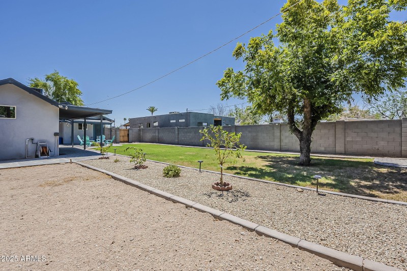 28-web-or-mls-North 25th-28