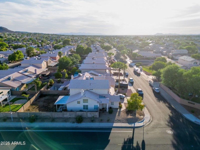 31-web-or-mls-1949 E Aire Libre-31