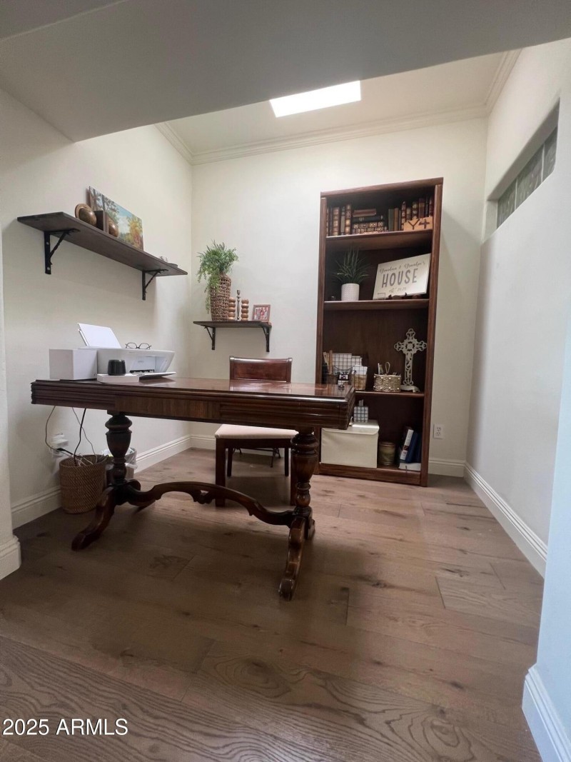 Office / Workspace
