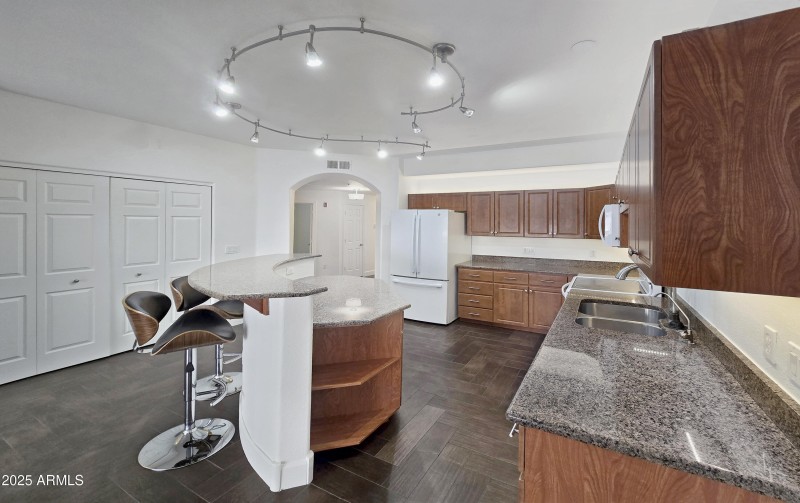 Kitchen 2