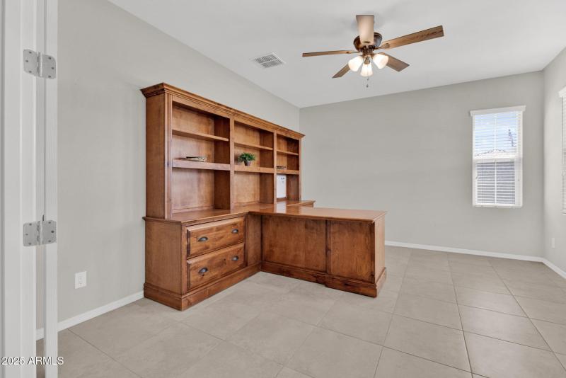 Built in Office/ Den