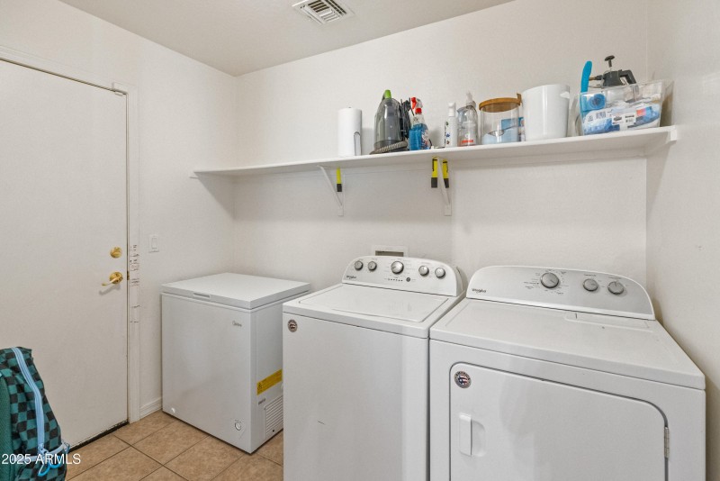4108 S 250th Ln-11