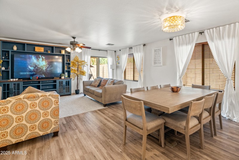 4108 S 250th Ln-12