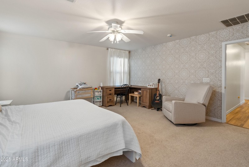 4108 S 250th Ln-19