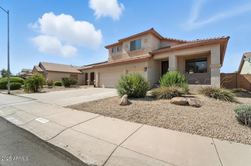 16916 W Northampton Rd-03