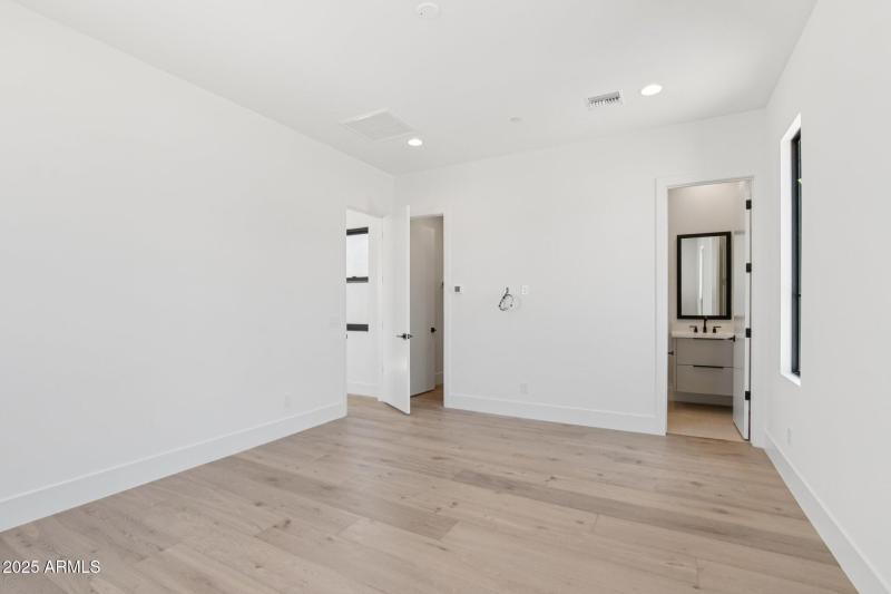 35-web-or-mls-E Buckskin Trail-S2407-032