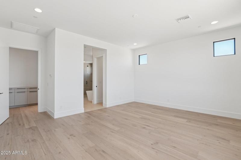 24-web-or-mls-E Buckskin Trail-S2407-021