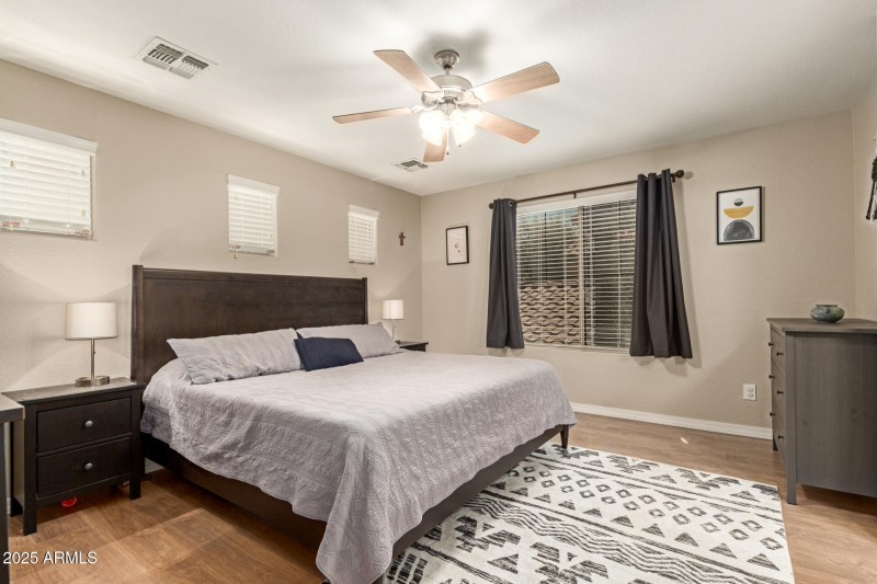 3635 W McCauley CT
