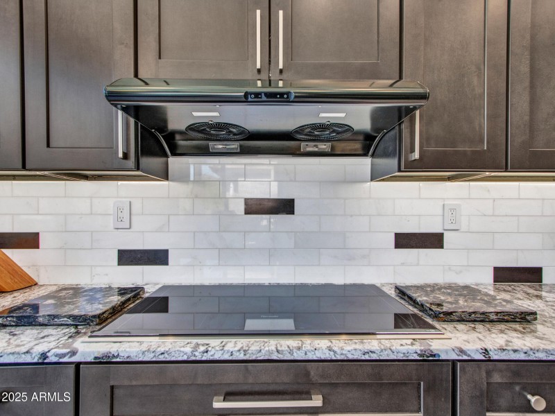 10-Kitchen-(9)