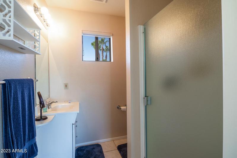 7270 E Loma Ln Guest Suite Bath