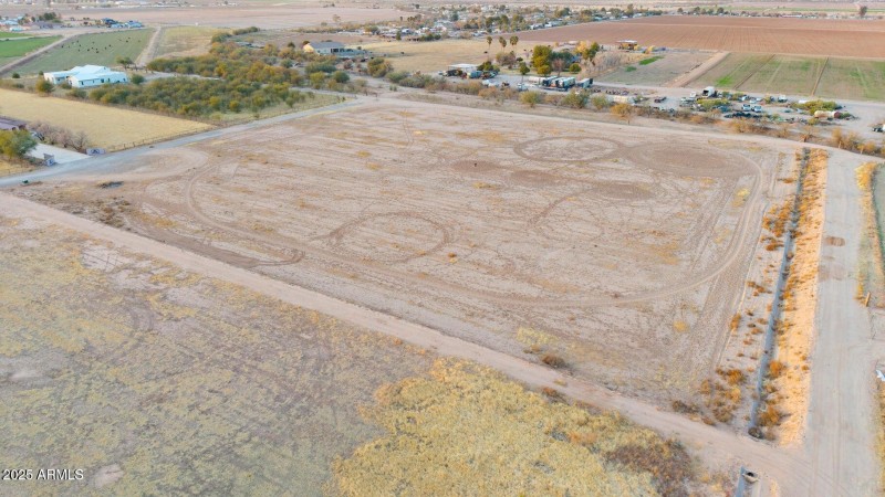 20250124210432003283000000-o