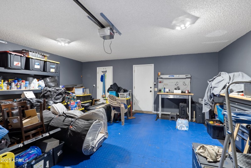 Garage 28