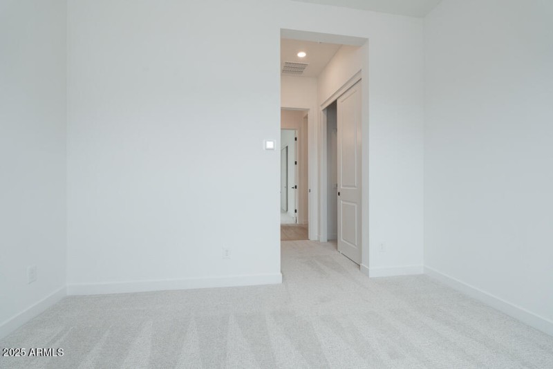 Tri Pointe Waterston Central 280 - Bedro