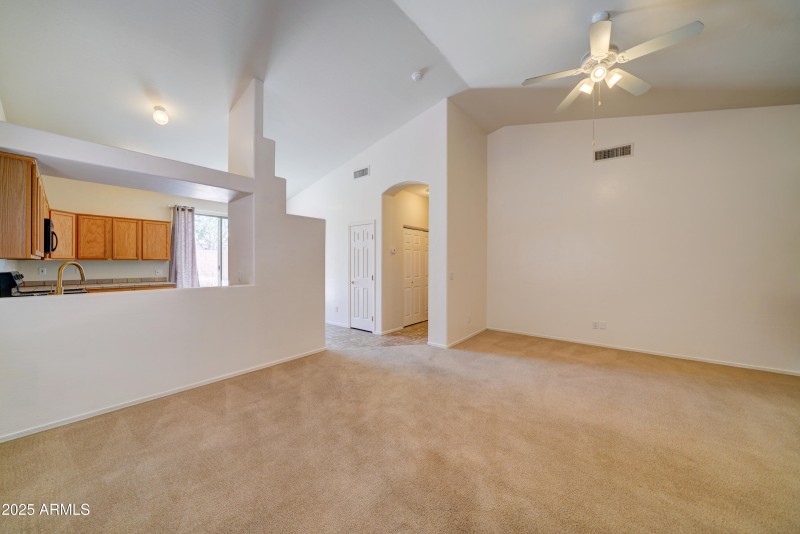 8900 E Rainier-8
