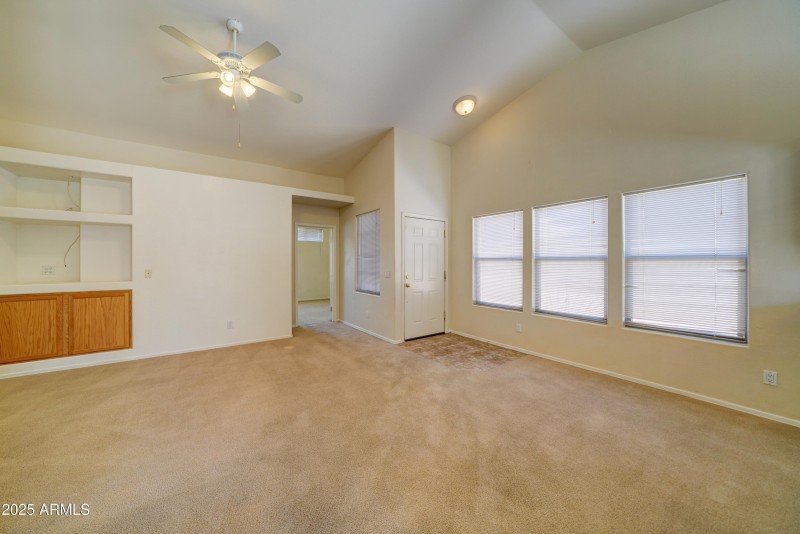 8900 E Rainier-10