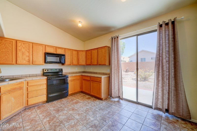 8900 E Rainier-12