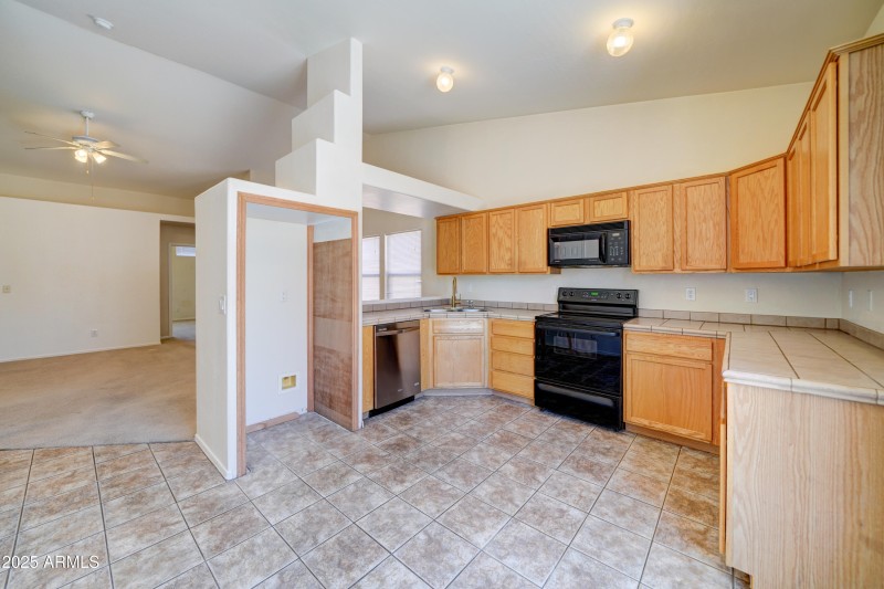 8900 E Rainier-13