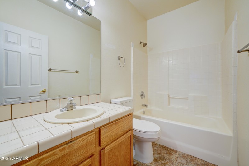 8900 E Rainier-24