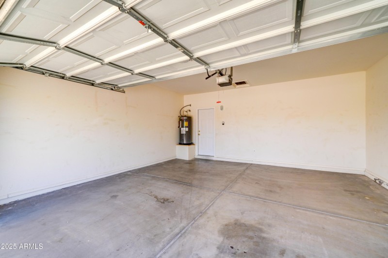 8900 E Rainier-25
