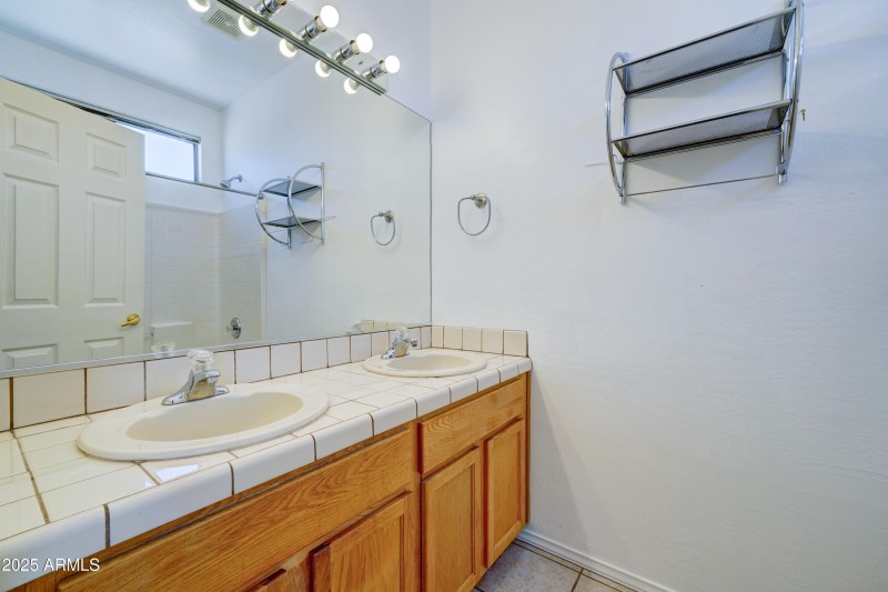 8900 E Rainier-30