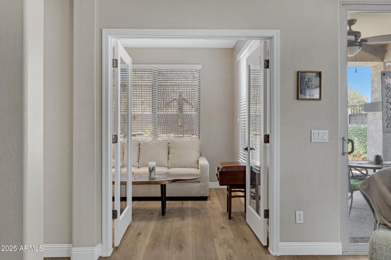 307 W Twin Peaks Pkwy-20