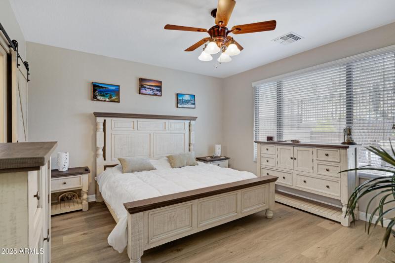 307 W Twin Peaks Pkwy-26