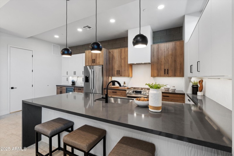 08-Kitchen