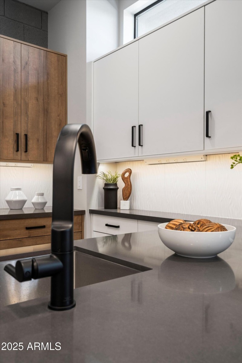 13-Vertical Kitchen