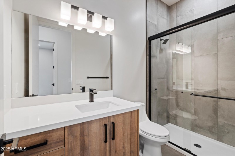 25-Bathroom