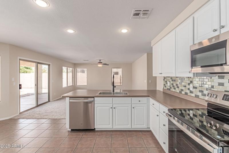 2302 E TORREY PINES PL, Chandler, AZ